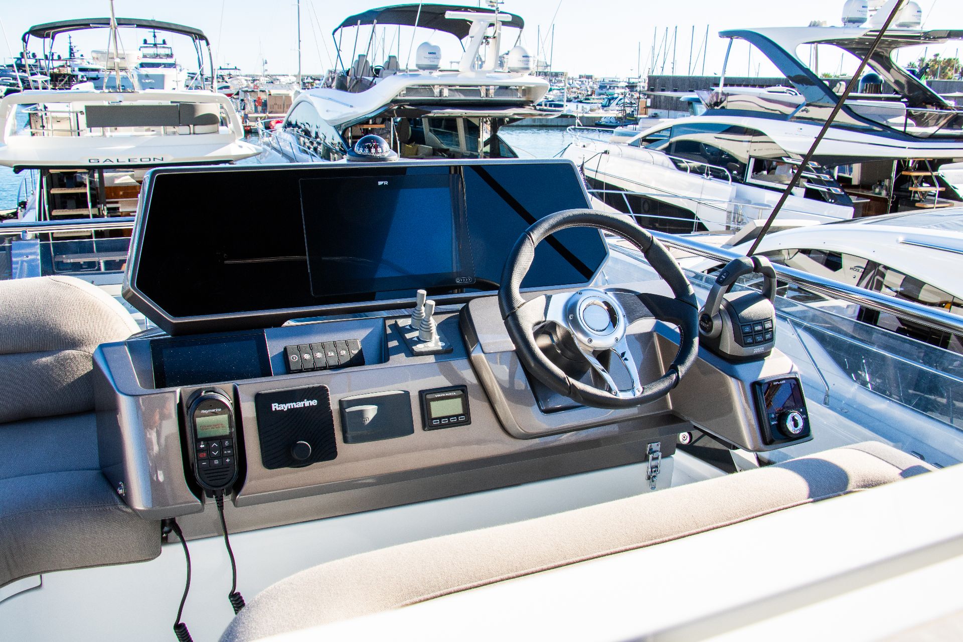 Galeon 480 Fly