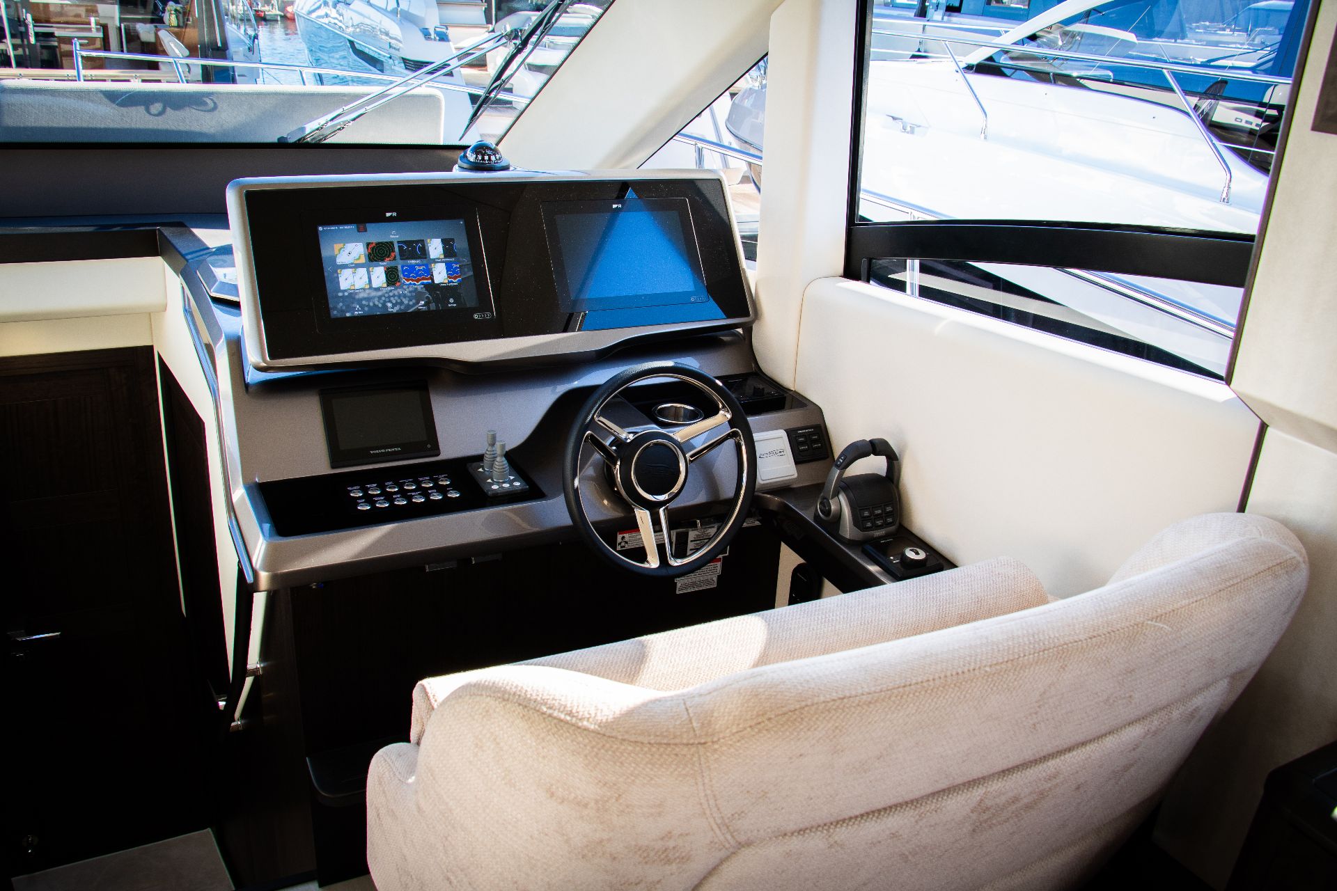 Galeon 480 Fly