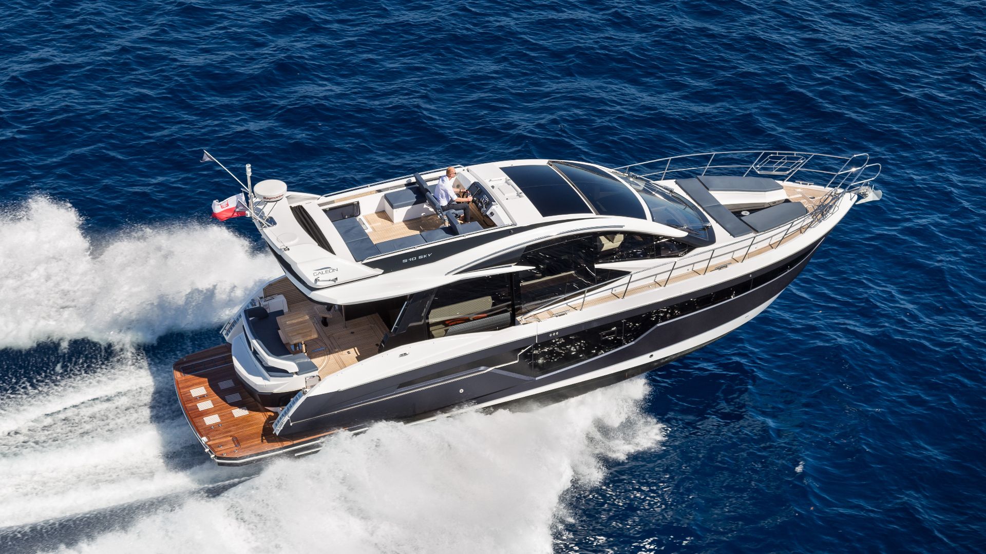 Galeon 510 Skydeck