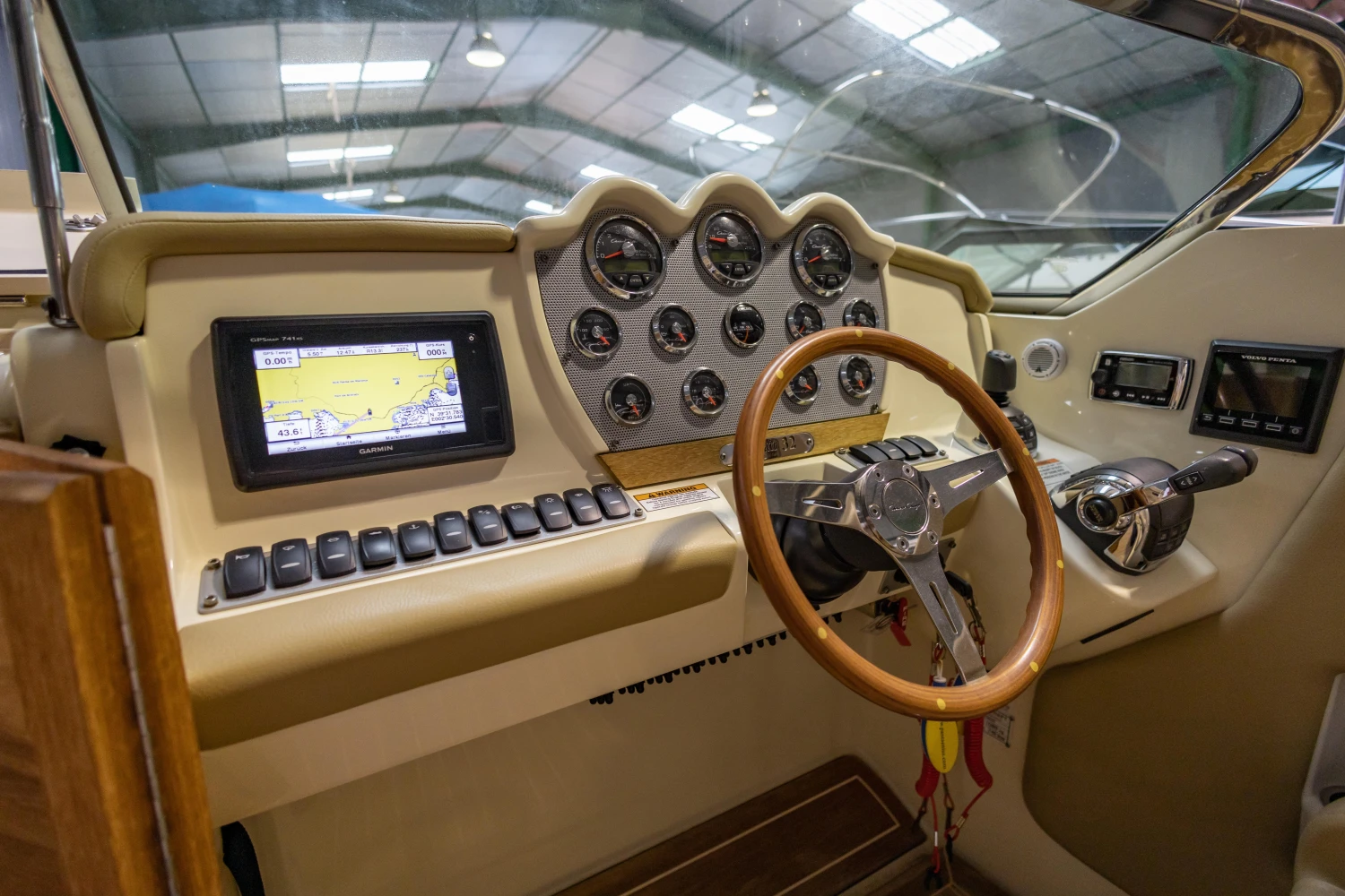 Chris-Craft Corsair 32 For Sale
