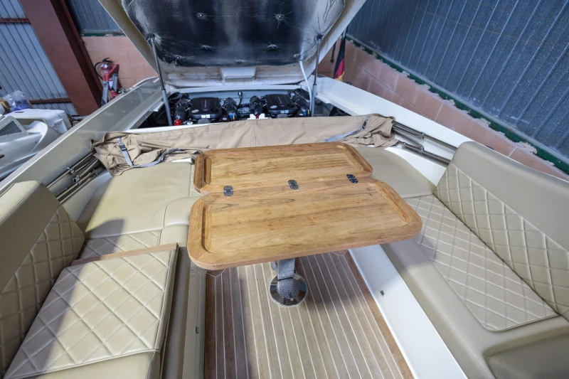Chris-Craft Corsair 32 For Sale